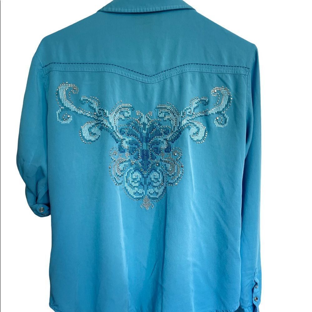 Shyanne Western embroiderer Sequins Long Sleeves Buttons Down Shirt.Size S